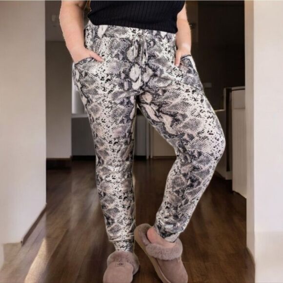 Anthropologie EE:Some Snake Print Drawstring Jogger Pants Pocket Jersey Knit - Picture 2 of 8